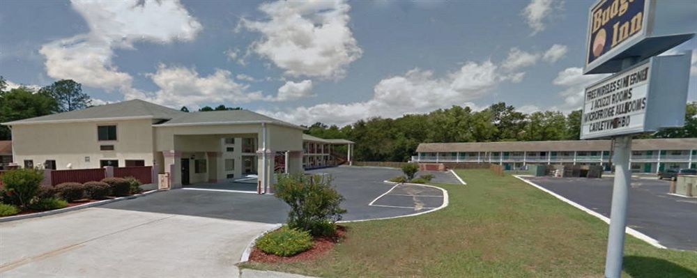 Budget Inn & Suites Hawkinsville Exterior photo